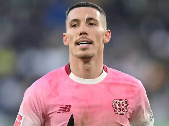 Grimaldo, Leverkusen'den Manchester United'a Çalım mı Atacak?