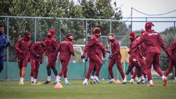 Trabzonspor İstanbulspor Maçı Kadrosu Açıklandı