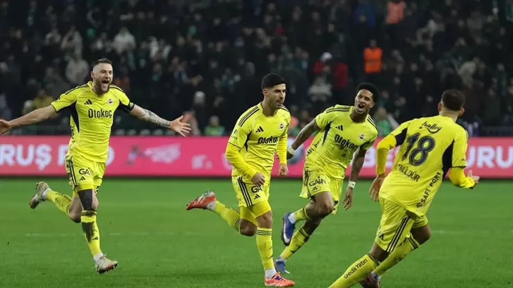 Fenerbahçe deplasmanda güldü: Kocaelispor'u 2-0'la geçti