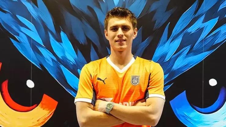 Kazımcan Karataş Başakşehir'de! Galatasaray'dan Kiralık Transfer