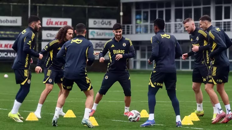 Fenerbahçe Trabzonspor Derbisine Kenetlendi