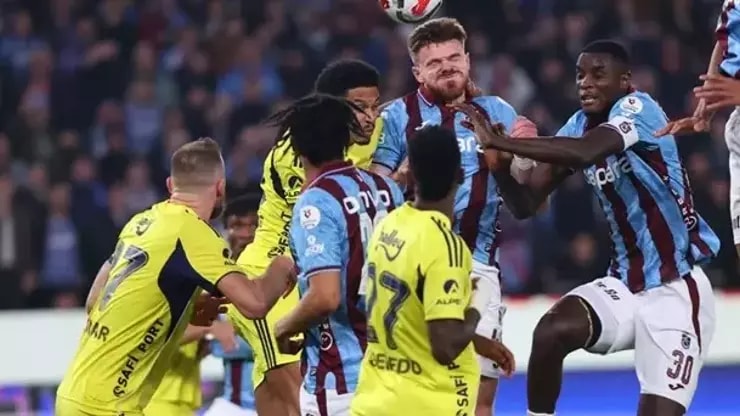 Trabzonspor Fenerbahçe Derbisi Gol Düellosu Fenerbahçe Güldü!
