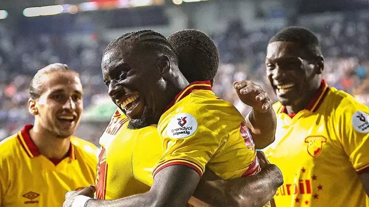 Göztepe'de Bokele şoku! Stoilov'dan flaş karar