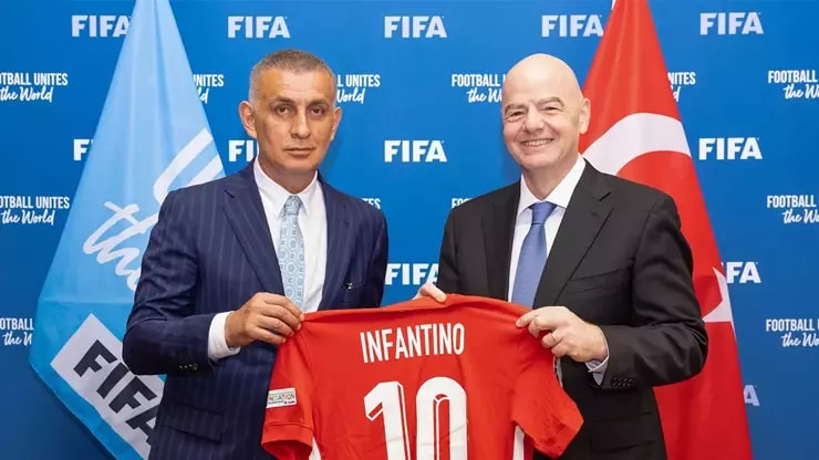 Infantino'dan Türkiye'ye Övgü: Ay-Yıldız Yeniden Parlıyor!
