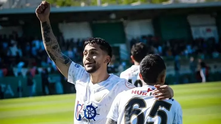 Erzurumspor Süper Lig'de! Kartallar yeniden uçuyor