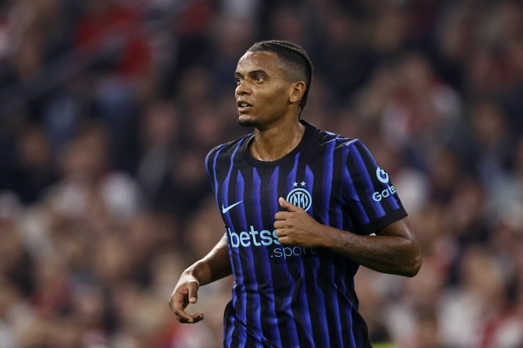 Akanji'den Inter'e Şampiyonluk Sözü: İlk Senede İki Kupa Rüya Olur
