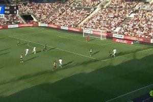 PSG, 10 kişi kaldığı maçta Angers'i 3-0'la geçti, zirvedeki farkı 6 puana yükseltti! Lee Kang-in ve Beraldo şov yaptı.