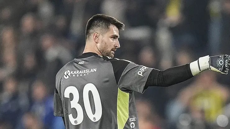 Beşiktaş, Ersin Destanoğlu'na 'gel' dedi