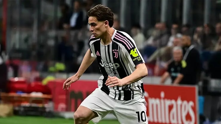 Milan - Juventus MAÇ ÖZETİ | Zirveden koptular: Devlerin şampiyonluk umutları tükendi