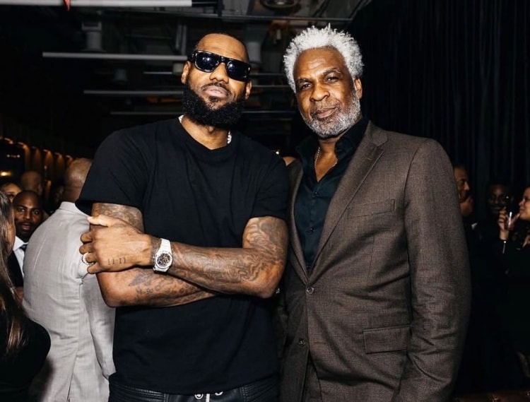 Charles Oakley'den LeBron James İtirafı: 'Cavaliers'a Dönebilir Dedim, Yüzde 95'i Ben Söylemedim!'