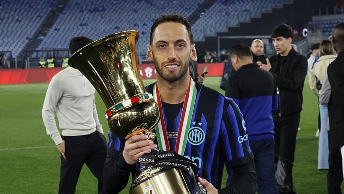 Galatasaray'dan Milli Kaptan Çalhanoğlu İçin Kararlı Hamle
