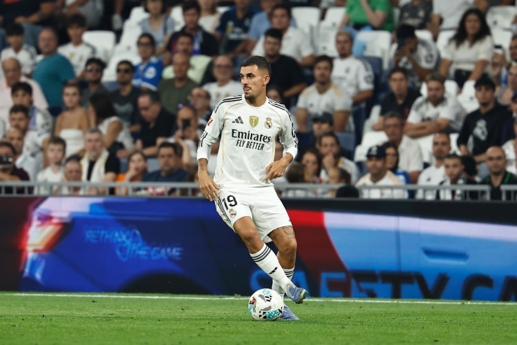 AS: Real Madrid'in kadro yenileme planı çıkmaza girdi! Kimse gitmiyor, satış gelirleri eriyor.