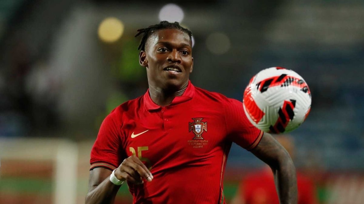 Rafael Leao Transferinde Galatasaray'dan Fenerbahçe'yi Şaşırtan Hamle