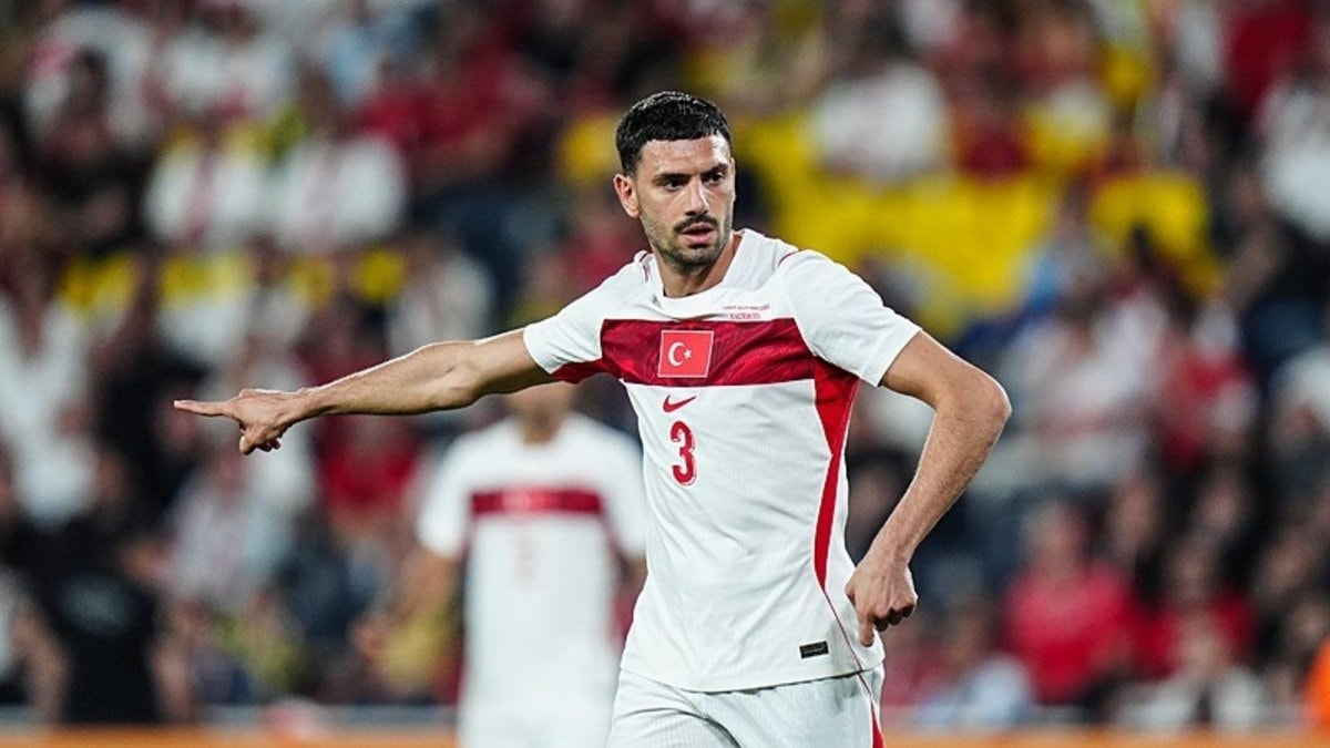 Merih Demiral'dan Fenerbahçe İçin Fedakarlık İddiası Gündemde