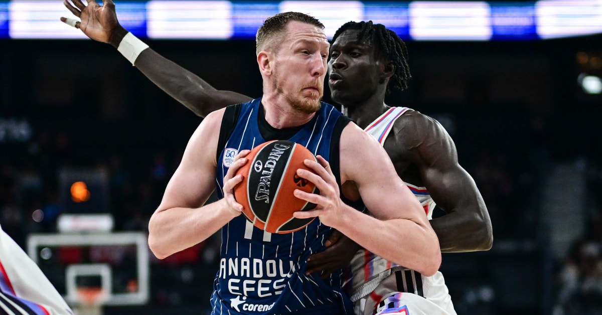 Anadolu Efes, Letonyalı Uzun Forvet Rolands Smits ile Yollarını Ayırdı