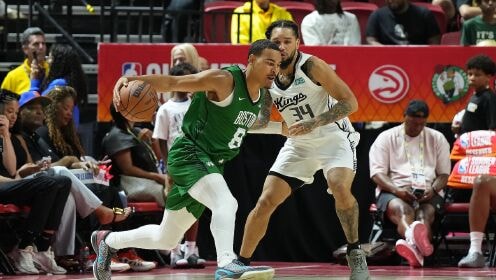 NBA Yaz Ligi'nde Şok! Sacramento Kings, Celtics Karşısında İlk Periyotta Sadece 4 Sayı Atabildi. Gonzalez'in 24+10+5'i Yetmedi.