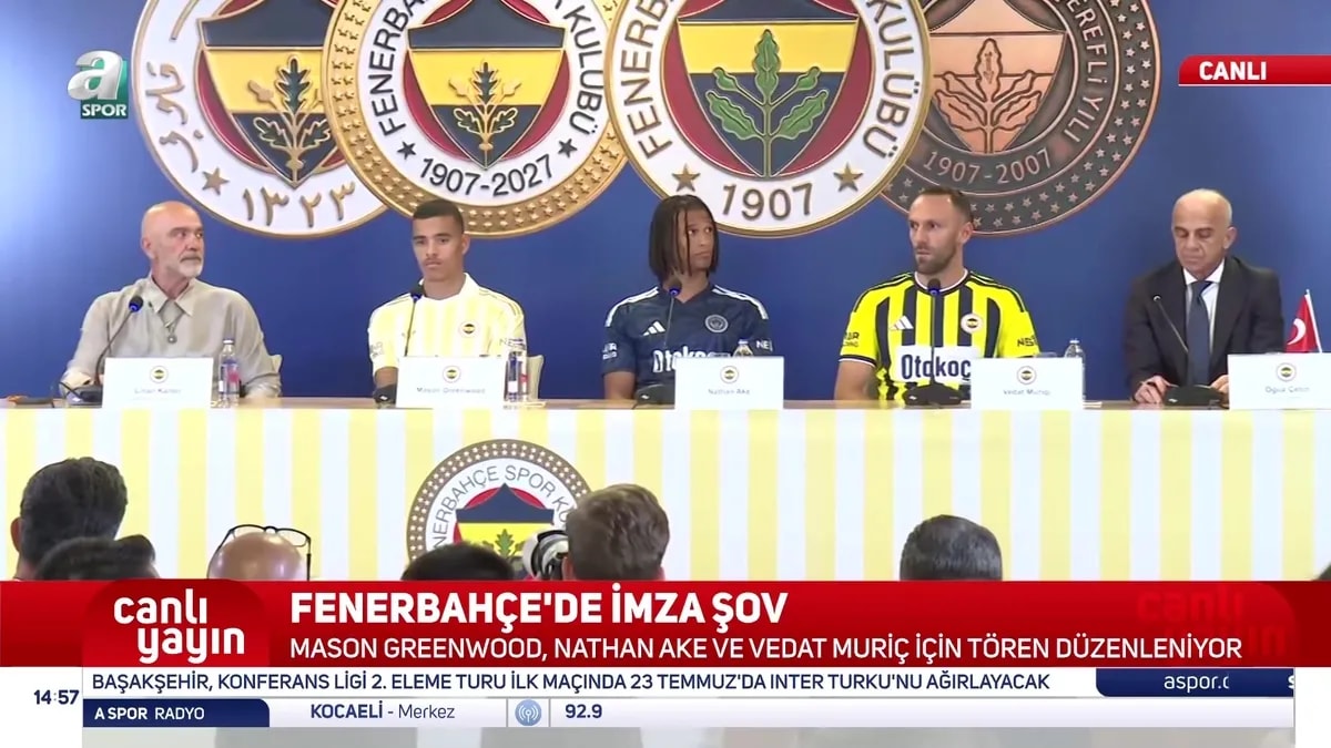 Fenerbahçe'de Üç Yıldız İçin İmza Töreni, Kamer'den Yeni Transfer Müjdesi