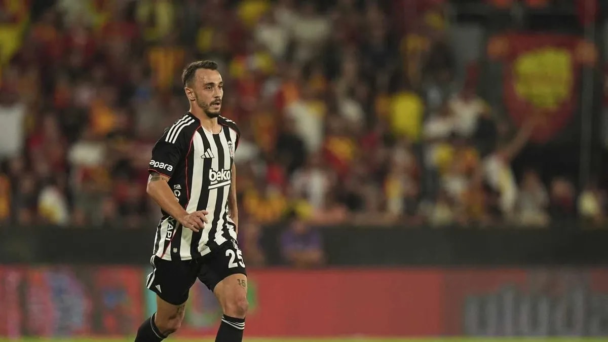 Gökhan Sazdağı Beşiktaş'tan Çorum FK'ya Transfer Oldu