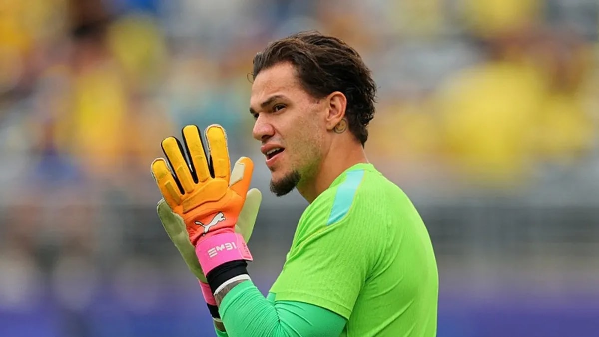 Fenerbahçe'de Geçen Sezon Eleştirilen Ederson İçin Transfer Piyasasında Flaş Gelişme