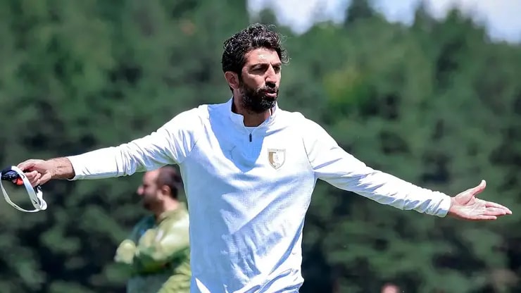 Bodrum FK, Burhan Eşer'le yola devam kararı aldı
