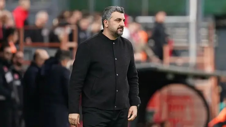 Pendikspor'da Sinan Kaloğlu ile yollar ayrıldı