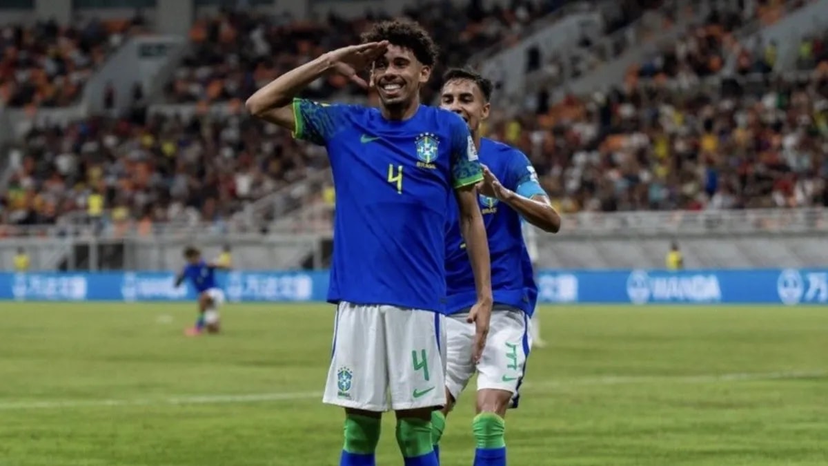 Konyaspor Savunmasına Brezilyalı Güç: Joao Pedro 3 Yıllık İmza Attı