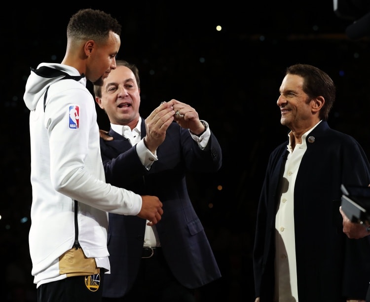 Golden State'in Curry varken geleceğe bakması büyük haksızlık!