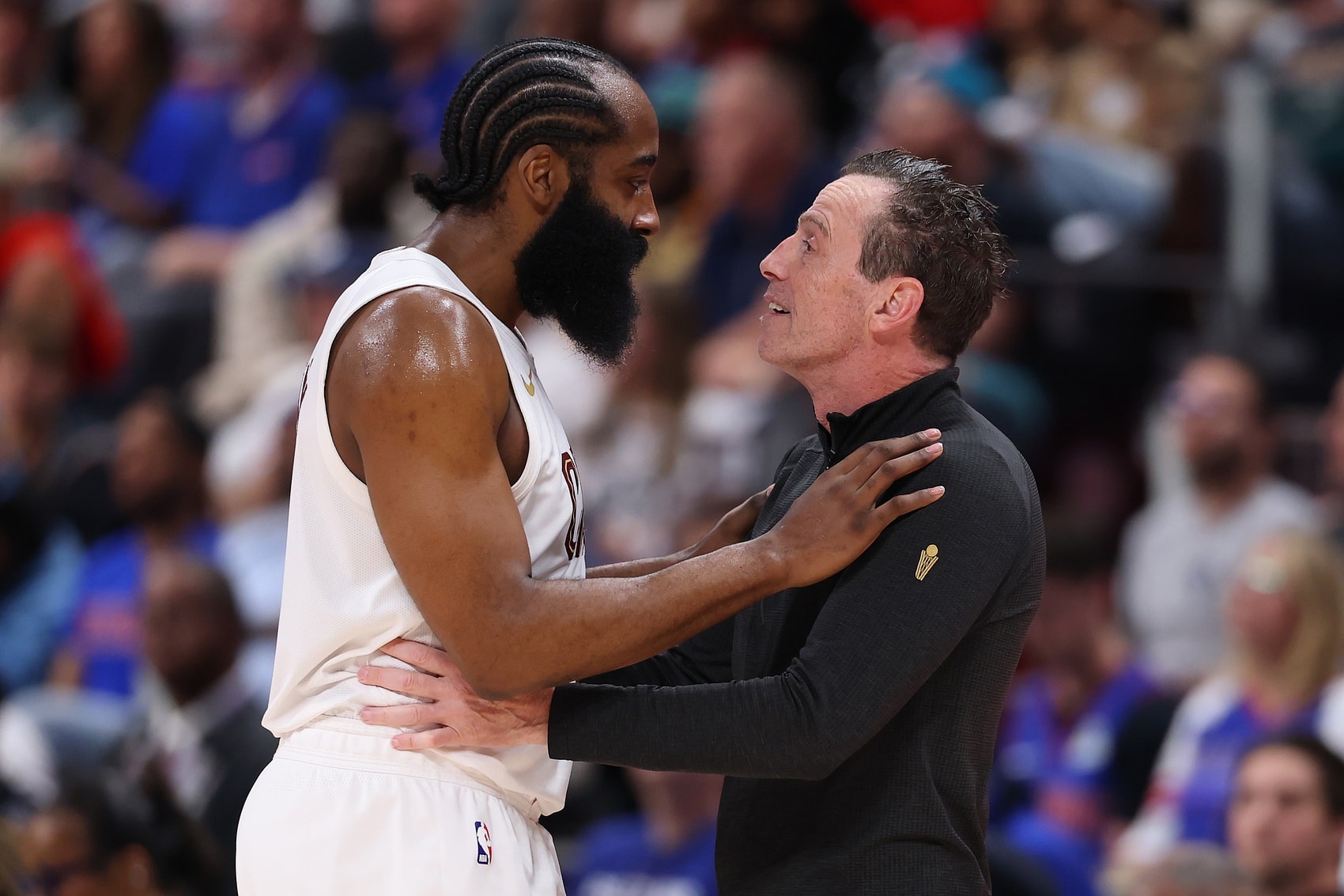 Harden'ın Playoff'ta 1.2'lik Asist/Top Kaybı Oranı Kriz Yarattı: Atkinson'ın Koltuğu Sallanıyor!