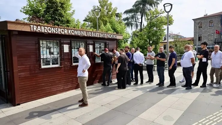 Trabzonspor kombineye taraftar akını