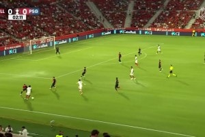 Paris Saint-Germain'e Mallorca'dan 0-3'lük şok! %60 topla oynamasına rağmen yenilen PSG, Manchester United maçı öncesi alarm verdi.