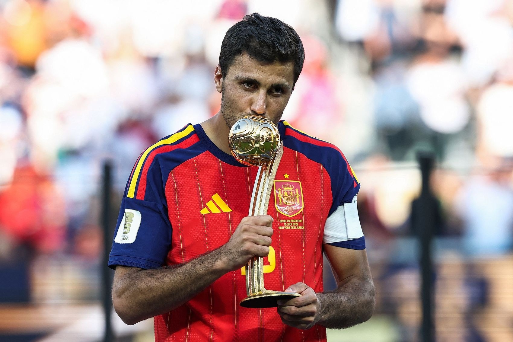 Mundo Deportivo: Rodri Barça'ya gelirse De Jong ve Casadó'nun koltuğu sallanır, diğerlerine gün doğar!