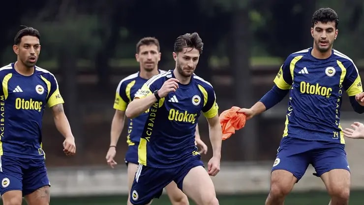 Fenerbahçe rövanş kafilesi belli oldu