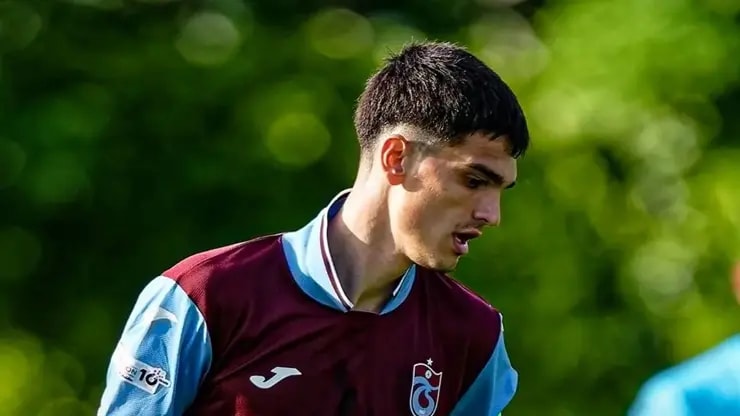 Trabzonspor'un genç yıldızı Salih Malkoçoğlu BAE Ligi'ne imza attı