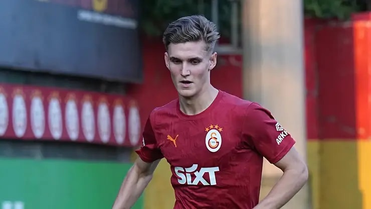 Galatasaray'dan Elias Jelert Fransa'ya kiralık