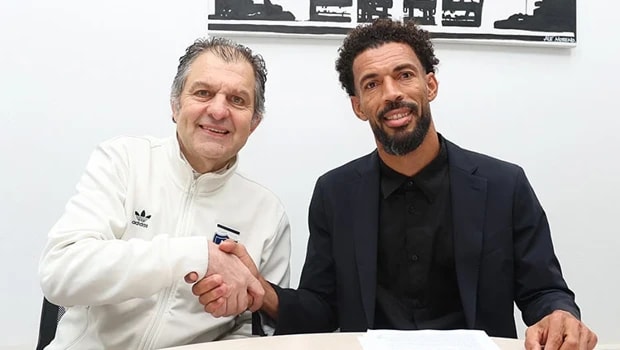 Vozinha, Colo Colo'ya Transfer Oldu: Dünya Kupası Yıldızı Şili'de