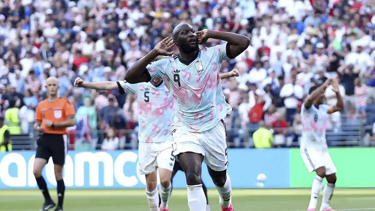 Fenerbahçe, Yıldız Golcü Romelu Lukaku Transferinde Napoli ile Anlaştı