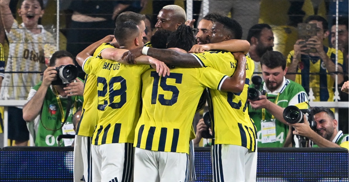 Fenerbahçe Süper Lig'de Rekorlarıyla Yeni Sezona Hazırlanıyor: Türkiye Milli Takımı'nda Kerem Aktürkoğlu Öne Çıkıyor