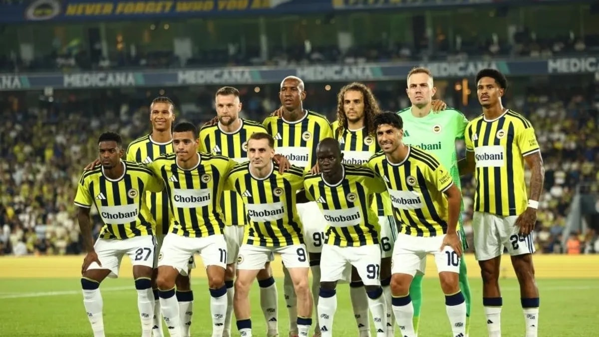 Fenerbahçe, Şampiyonlar Ligi Play-Off İlk Maçında Lyon'u Ağırlıyor