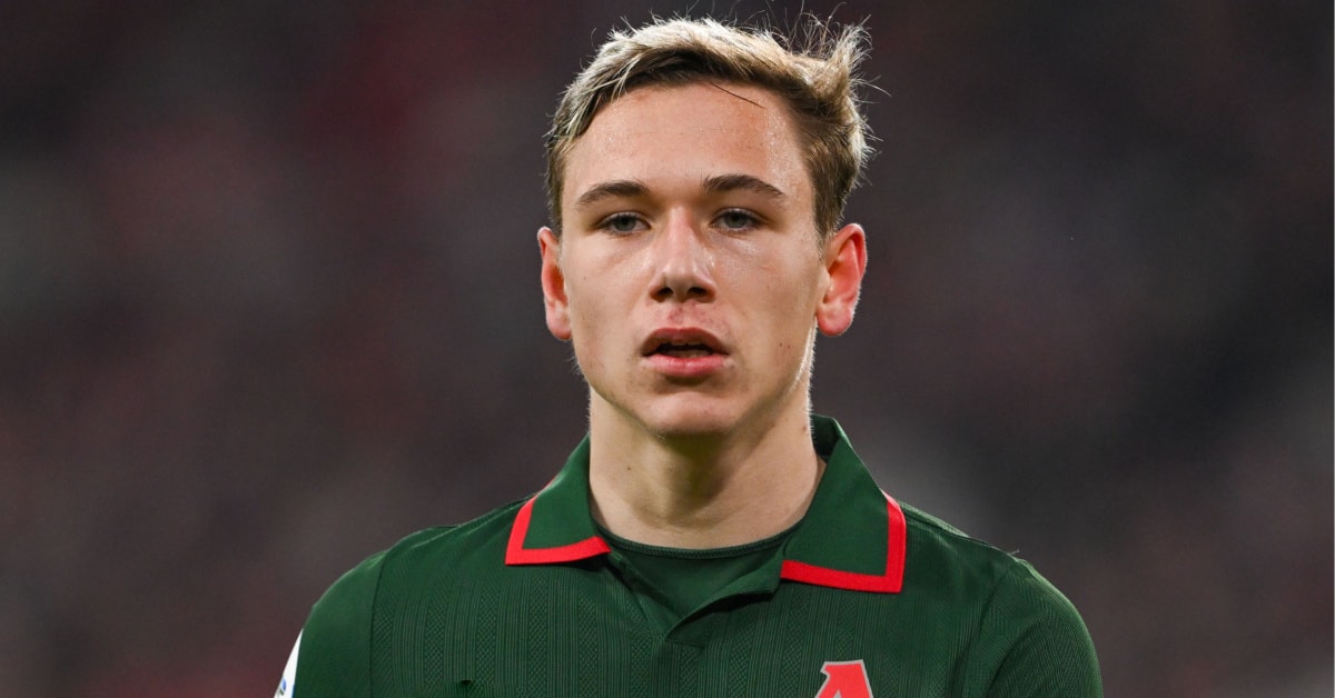 Galatasaray Yeni 10 Numarasına Kavuşuyor: Aleksey Batrakov İstanbul'a Geliyor