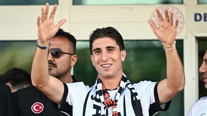 Beşiktaş, İtalyan Orta Saha Fabio Miretti'yi Transfer Görüşmeleri İçin İstanbul'a Getirdi