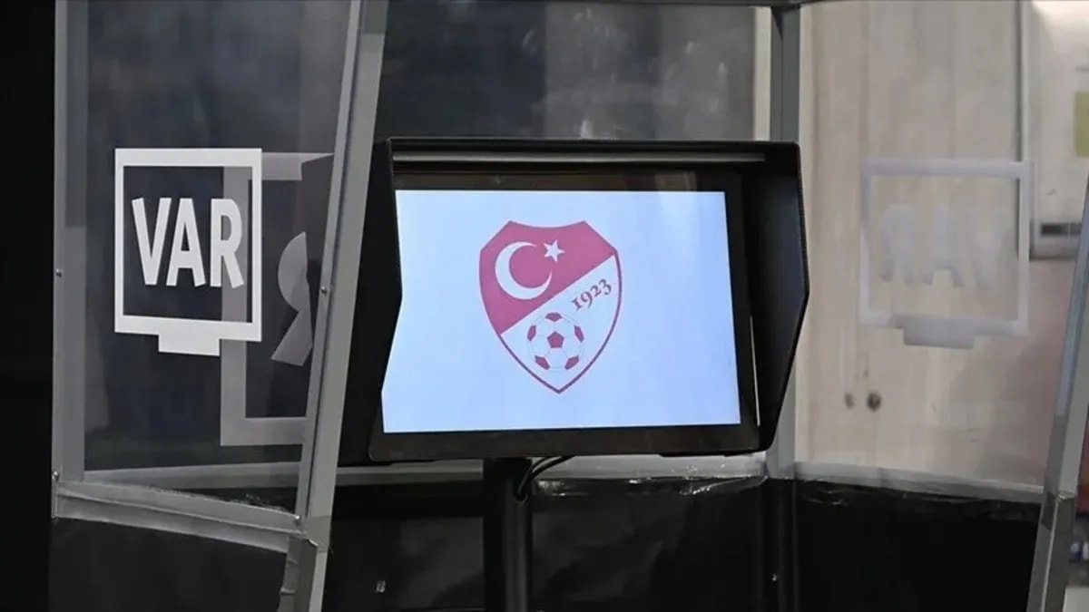 Galatasaray-Göztepe Maçının VAR'ı Pawel Malec Oldu: Takımların Ligdeki Durumu