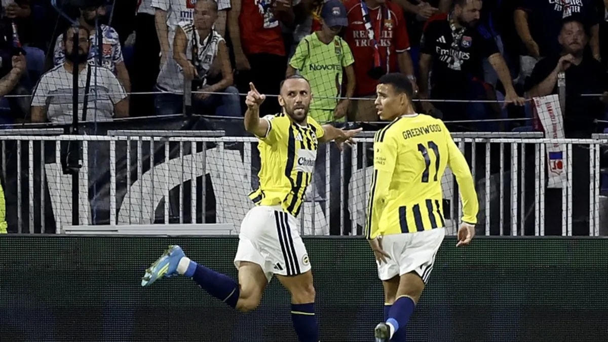 Fenerbahçe'den Şampiyonlar Ligi'ne 17 Yıl Sonra Dönüş ve Ligde Güçlü Başlangıç