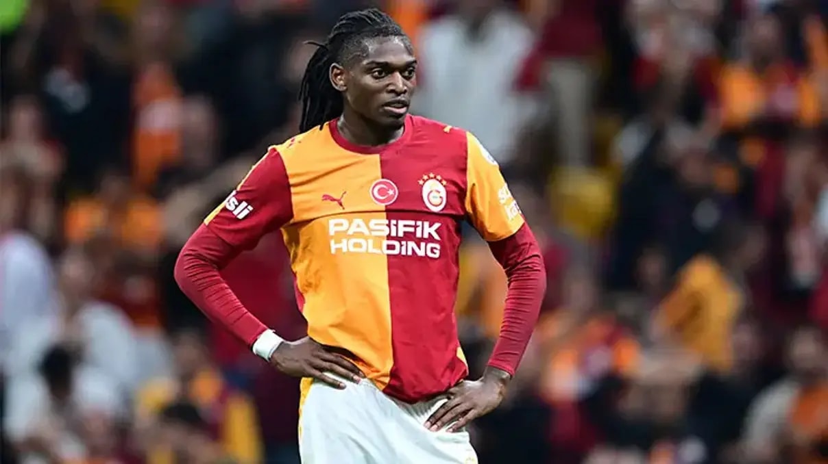 Rafael Leao'yu tatildeymiş gibi oynadığı için yerden yere vurdular
