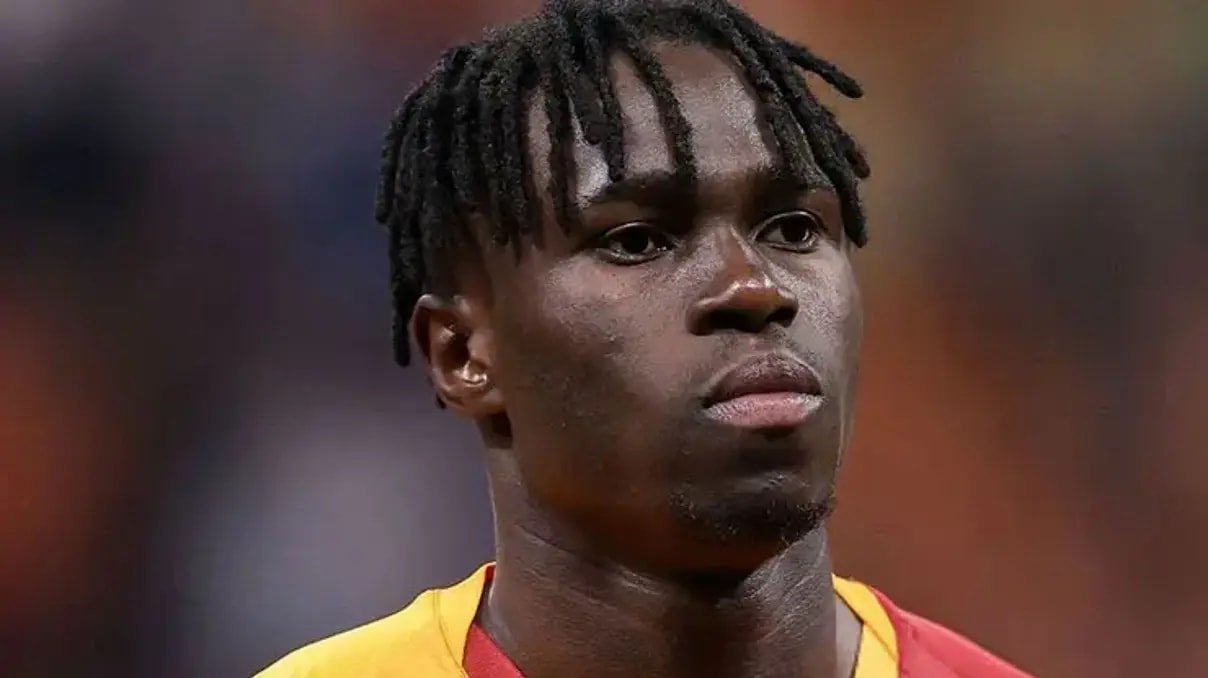 Galatasaray'da Singo'nun sahalara dönüş tarihi açıklandı