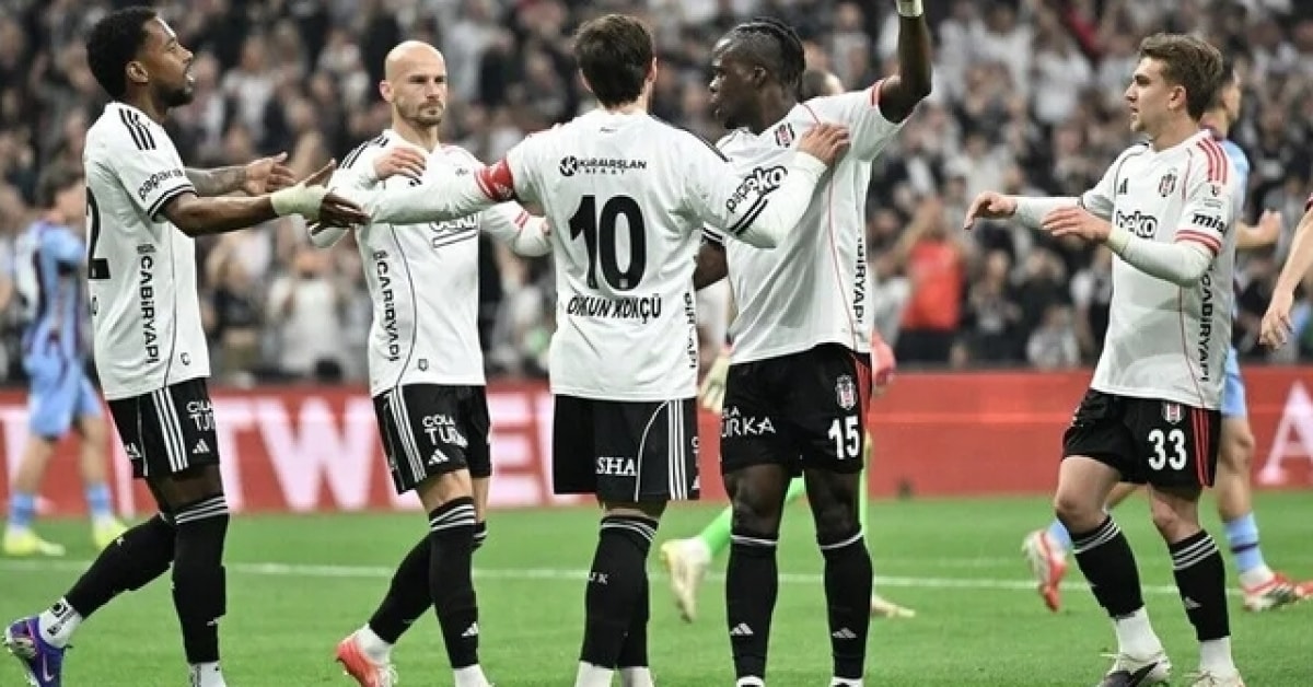 Vedat Muriqi ve Fenerbahçe'nin Sezon Başlangıcı: Golcü Oyuncunun Performansı Mercek Altında