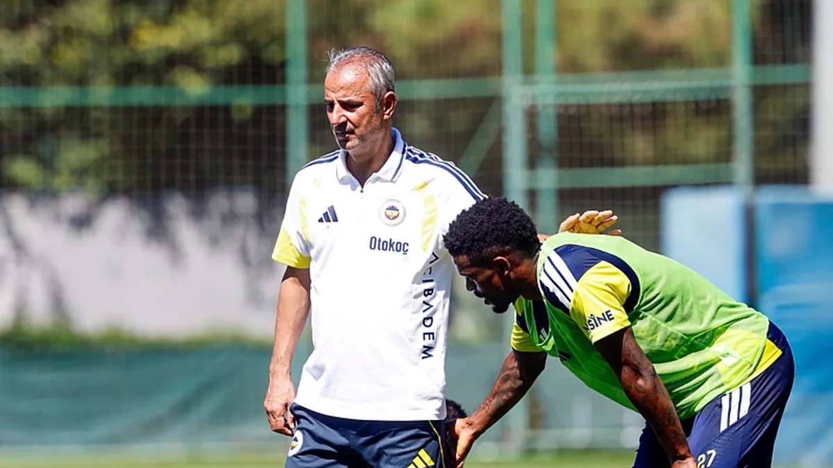 İsmail Kartal Fenerbahçe'de Takımla Buluştu: Gaziantep FK Maçı Öncesi Kritik Zirve