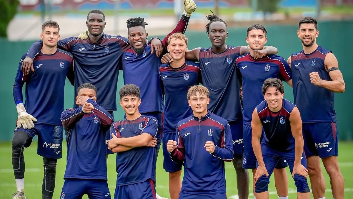 Trabzonspor, Samsunspor Maçı Öncesi Hazırlıklarını Tamamlıyor: Ligdeki Konumu ve Hedefleri