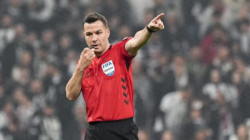 Trendyol Süper Lig 8. Hafta Hakemleri Belli Oldu: Trabzonspor-Beşiktaş Maçı Cihan Aydın'ın