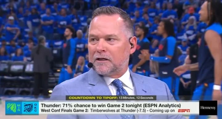 Şampiyon Antrenör Malone, Yeni Sezonda ESPN'de Analist Olarak Görev Yapacak
