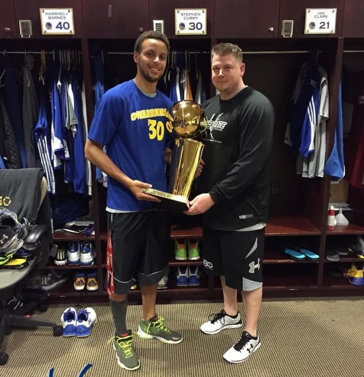 Curry MVP adayı gösterilmedi mi? Antrenörü: Komik ama minnettarım, bu Curry'nin en iyisini ortaya çıkaracak.